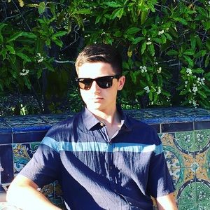 Meet your Posher, Perry